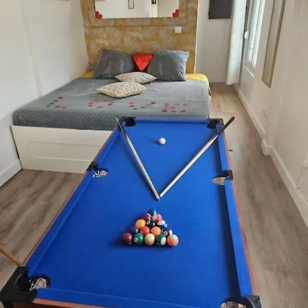 Maison Chaleureuse Avec Jaccuzi Au Cœur Desoissons Hébergement de vacances *